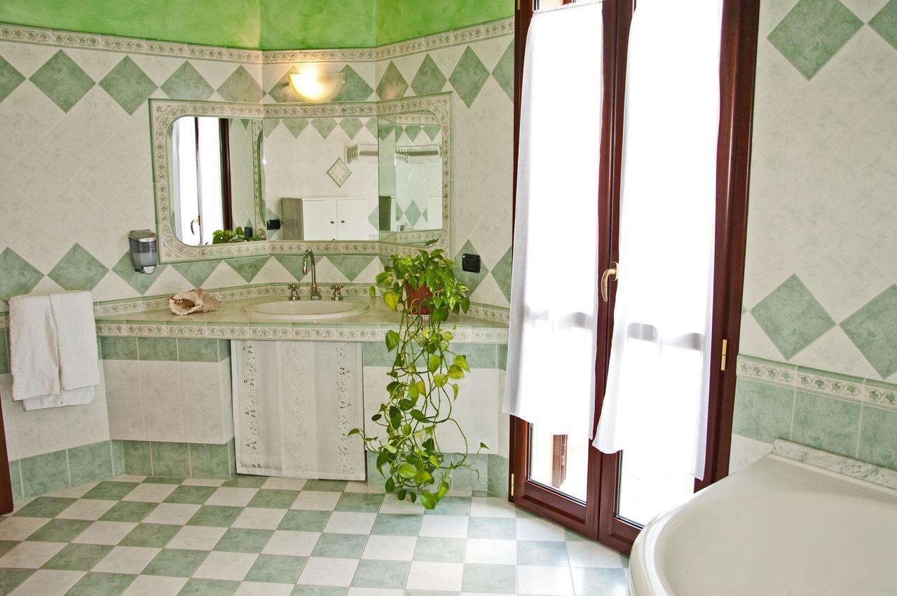 Casa Vacanze Sandalia Bosa Buitenkant foto