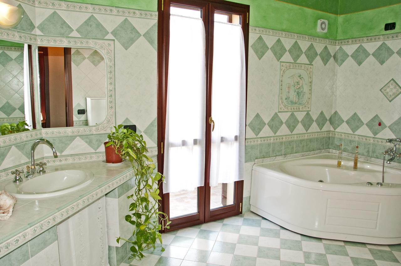 Casa Vacanze Sandalia Bosa Buitenkant foto